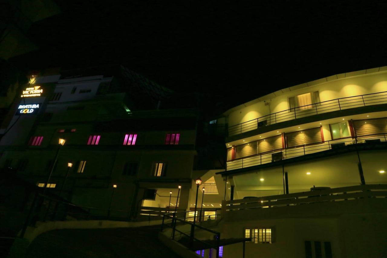 Hotel Victoria International Kattappana エクステリア 写真